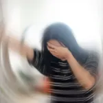 O que evitar quando alguém está passando por uma crise de ansiedade?
